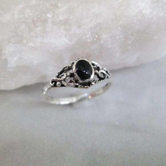 Black Onyx 925 Sterling Ring>Onyx ring,925 Onyx ring,Bali Ring,925 Sterling ring - Picture 4 of 5